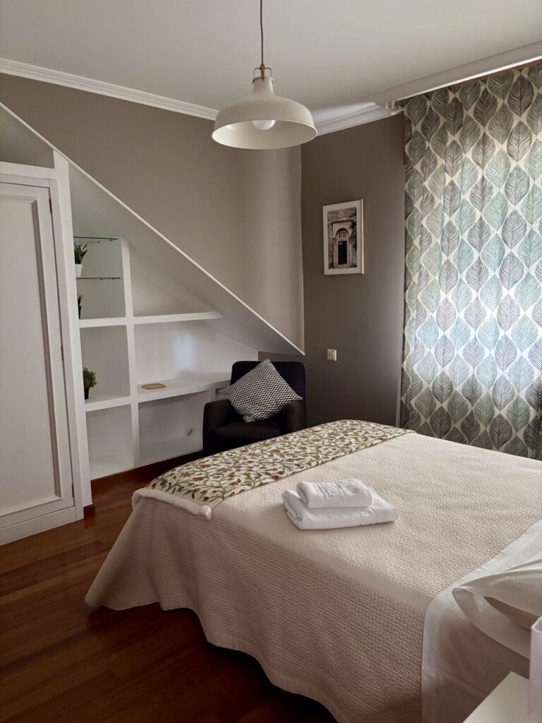 A double room at Duplex Camino Ingles in Sigueiro on the Camino Ingles